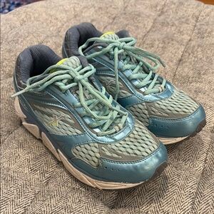 Xelero Genesis XPS in ocean/lilac size 8